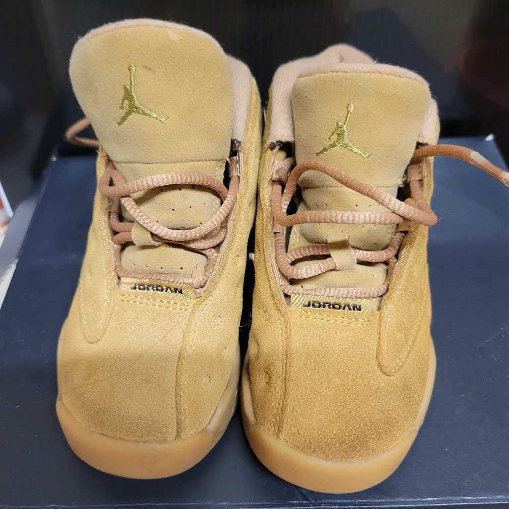 Shoes - Picture 1 of 4